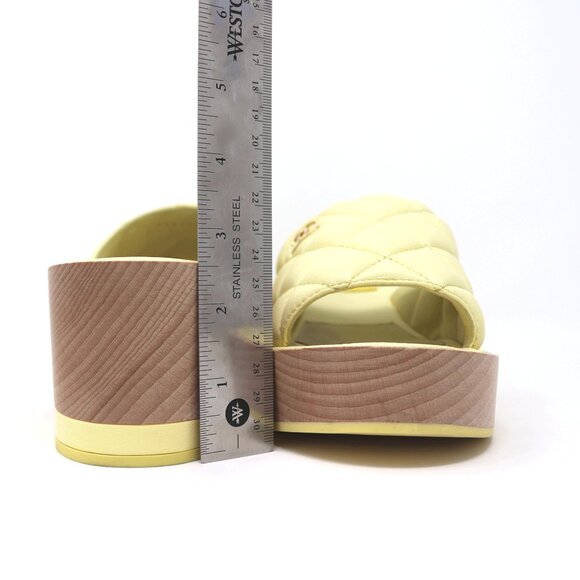 Chanel 38 Interlocking CC Logo Wood Sandal Mule Quilted Yellow Leather - Picture 8 of 15